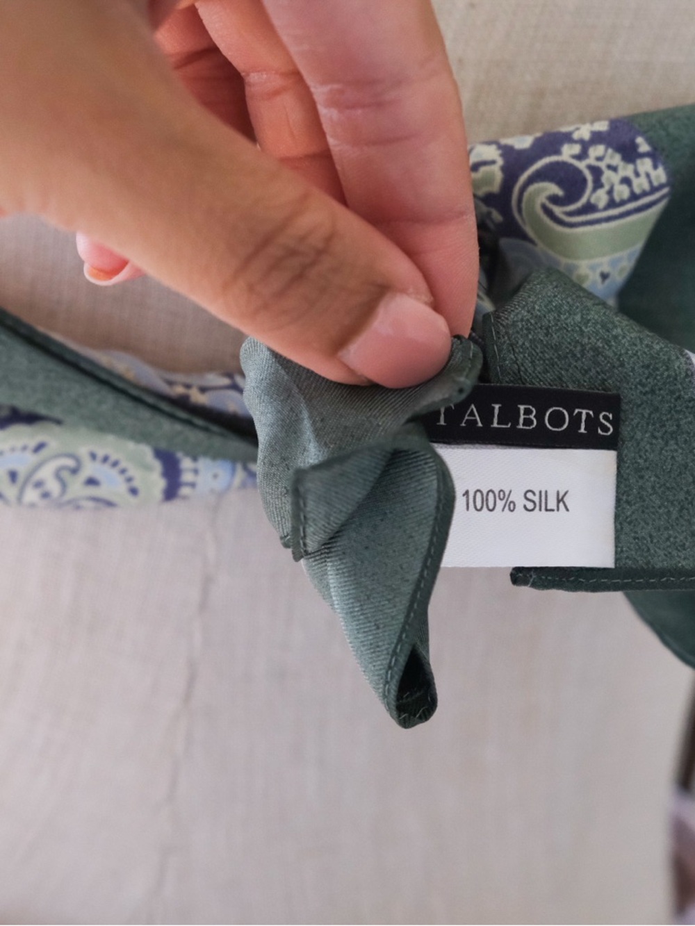 talbots 100% silk scarf - Picture 5 of 6